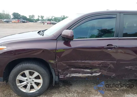 2013 Toyota Highlander из США, поврежденный, VIN 5TDZA3EH8DS040012